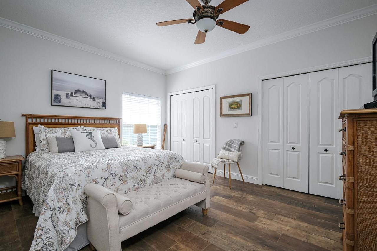 Hibiscus Hideaway Condo Walk To Historic Bridge St 브레이든턴비치 외부 사진