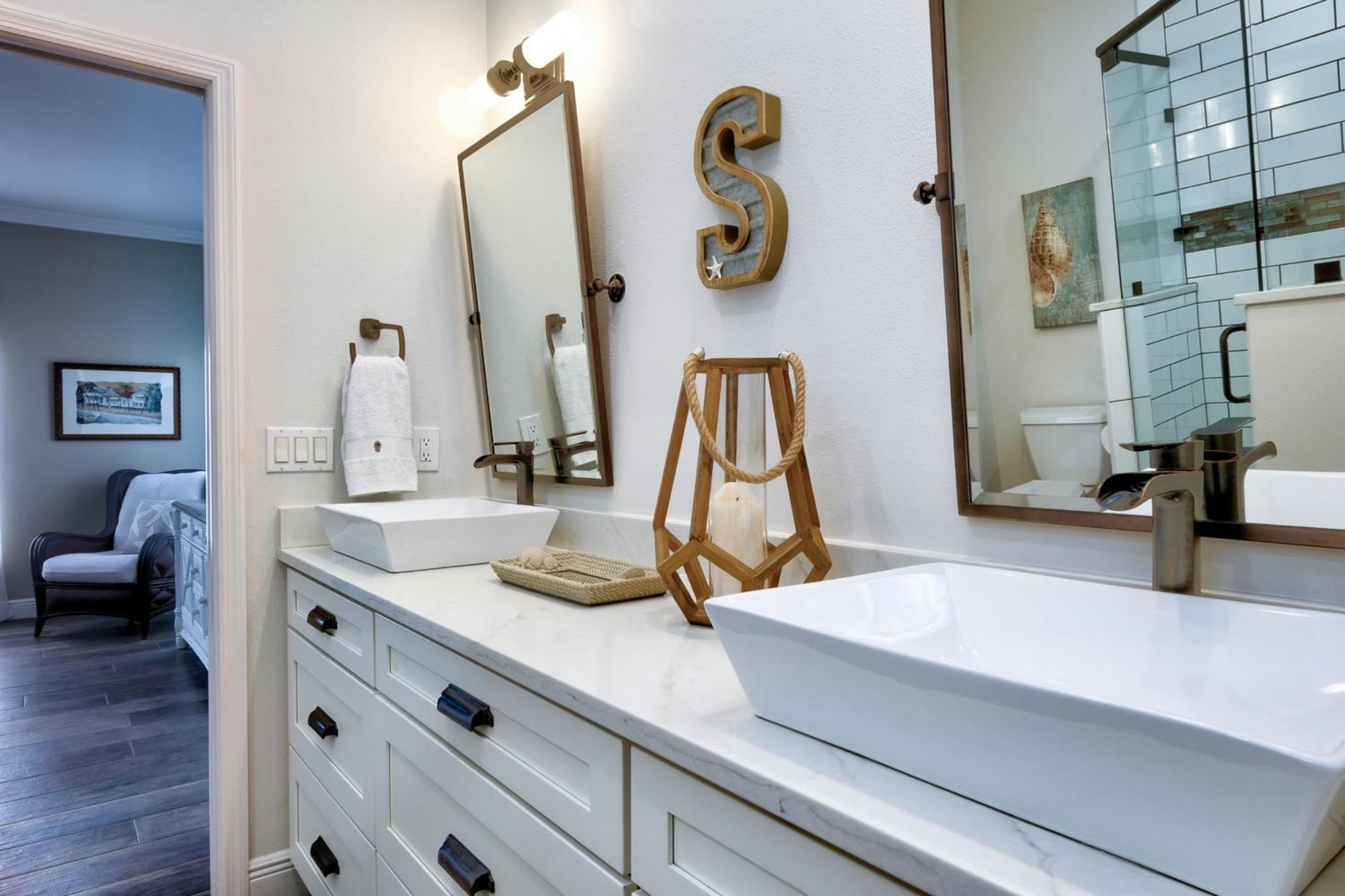 Hibiscus Hideaway Condo Walk To Historic Bridge St 브레이든턴비치 외부 사진
